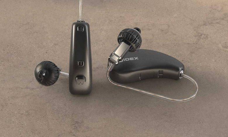 widex hearing aids flatlay 1000 1000